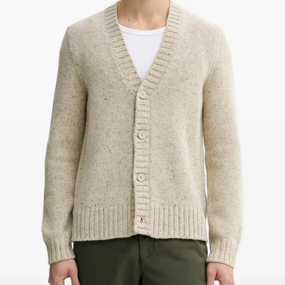 Кардиган на пуговицах