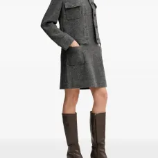 Платье без рукавов с карманами Платье без рукавов с карманами