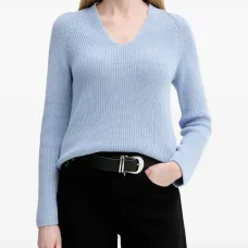 Свитер с V-образным вырезом