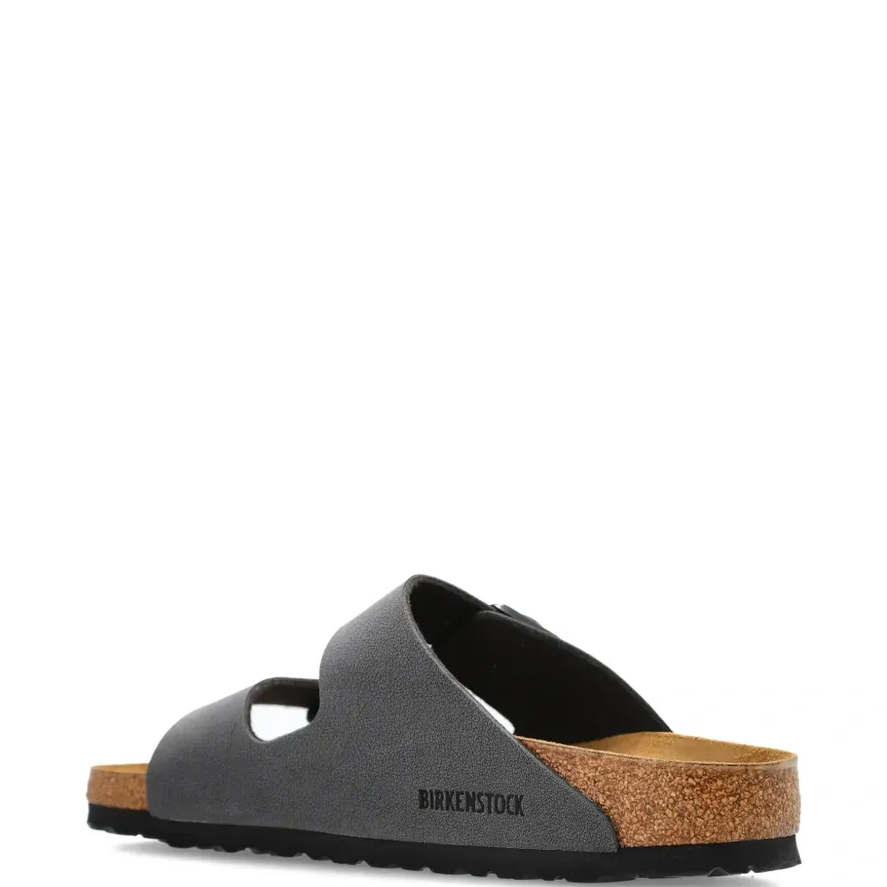 Сандалии с ремешком и пряжкой