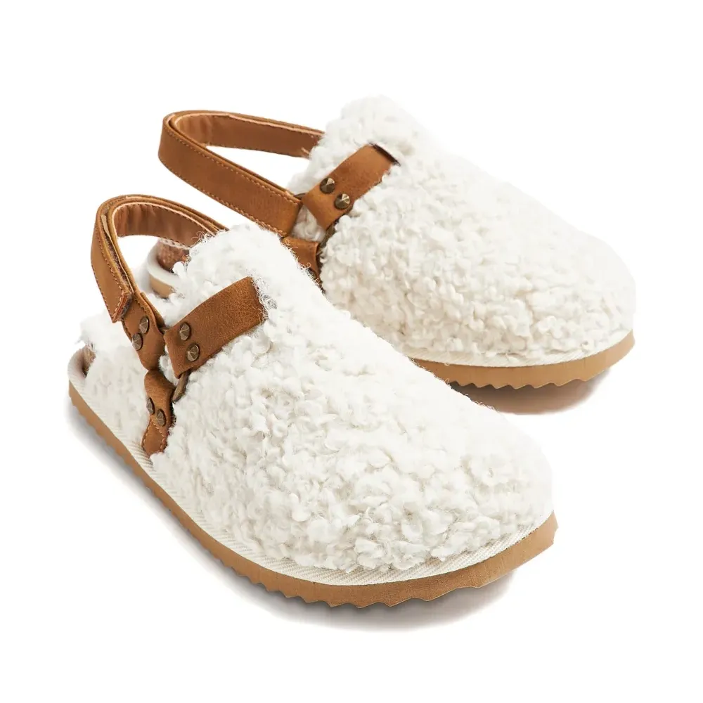 Тапочки с ремешками