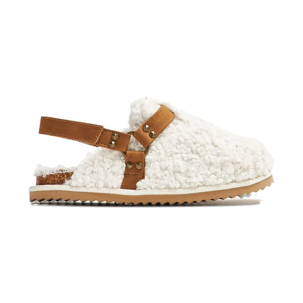 Тапочки с ремешками