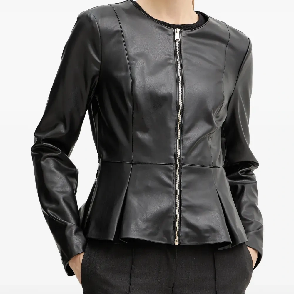 Жакет с баской на молнии