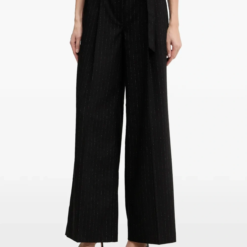 Брюки в полоску