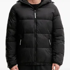 Куртка с капюшоном и полосой с логотипом