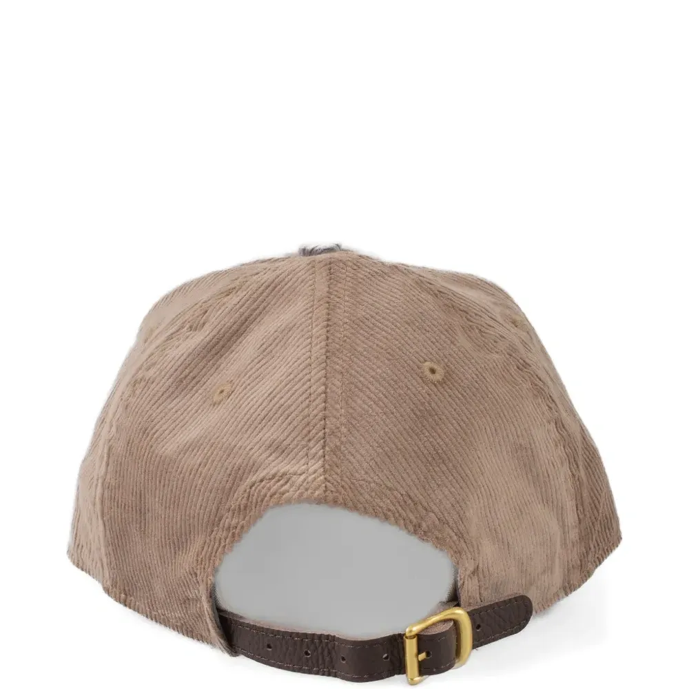 Кепка из вельвета с фирменным логотипом