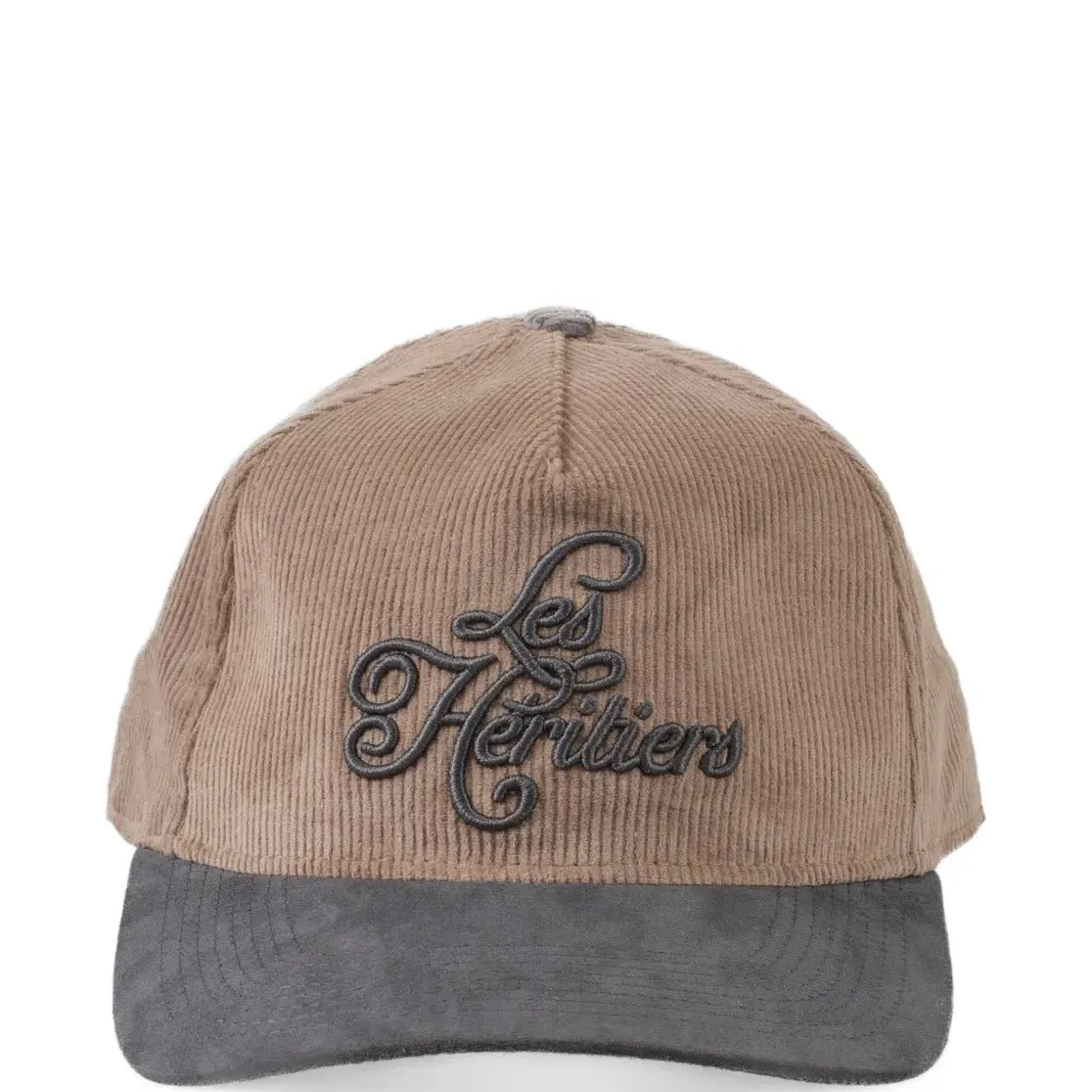 Кепка из вельвета с фирменным логотипом