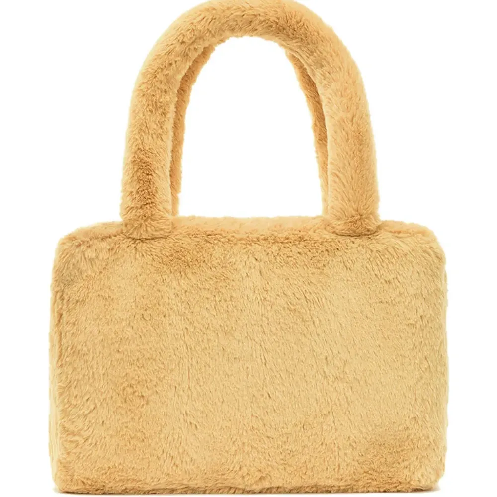 Сумка с аппликацией