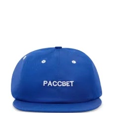 Бейсболка с вышитым логотипом Бейсболка с вышитым логотипом