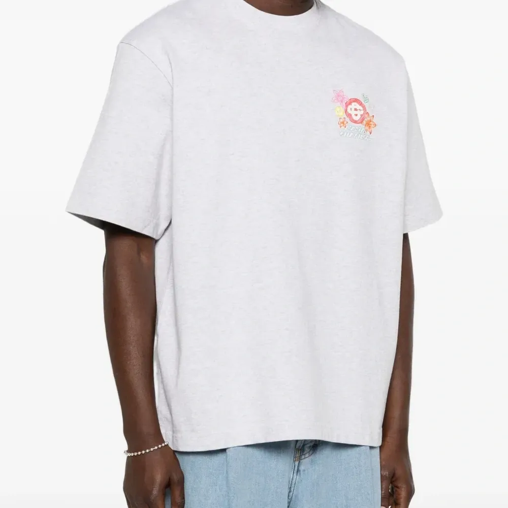 Футболка свободного кроя с круглым вырезом