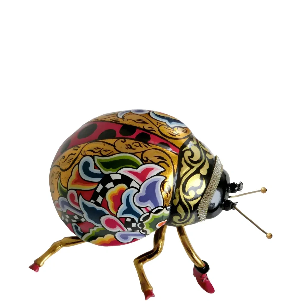 Большой декоративный жук-божья коровка