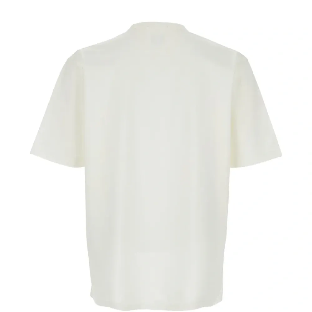 Футболка с вышитым логотипом