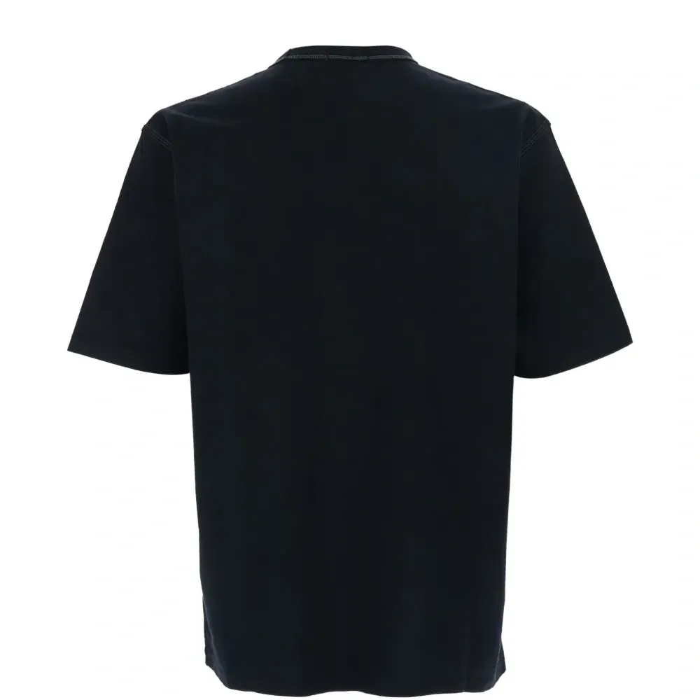 Футболка с вышитым логотипом