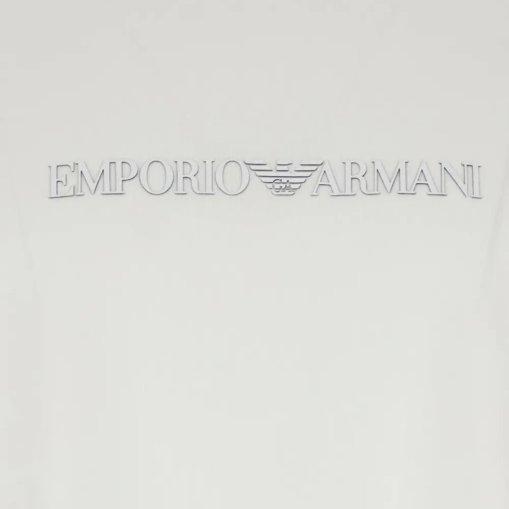 Футболка с логотипом