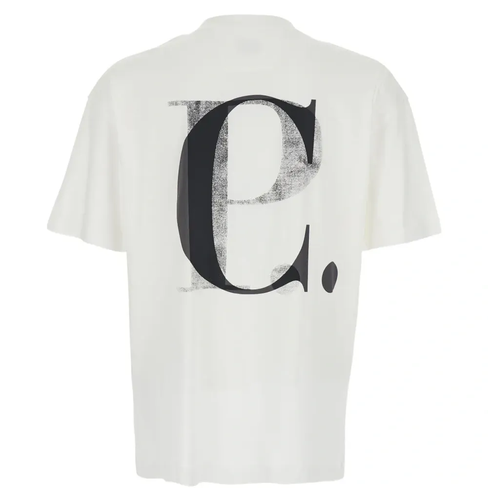 Футболка с логотипом