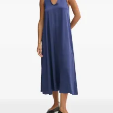 Платье с V-образным вырезом и карманом Платье с V-образным вырезом и карманом