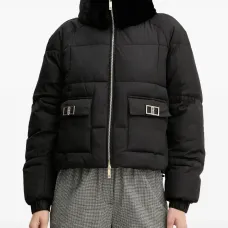 Стеганая куртка с искусственным меховым воротником Стеганая куртка с искусственным меховым воротником