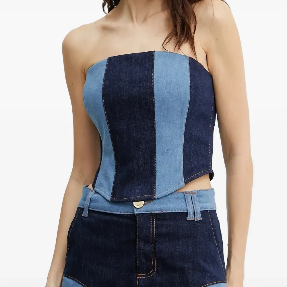 Бюстье с панелями Бюстье с панелями