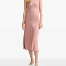 Миди-платье с высоким воротником и бантом сзади