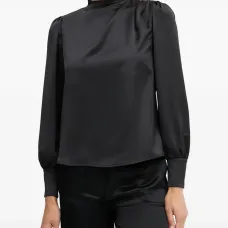 Блузка с декоративными пуговицами