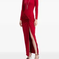 Длинное платье макси с длинными рукавами и перекрученным элементом