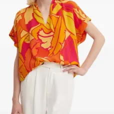 Топ с цветочным принтом и V-образным вырезом Топ с цветочным принтом и V-образным вырезом