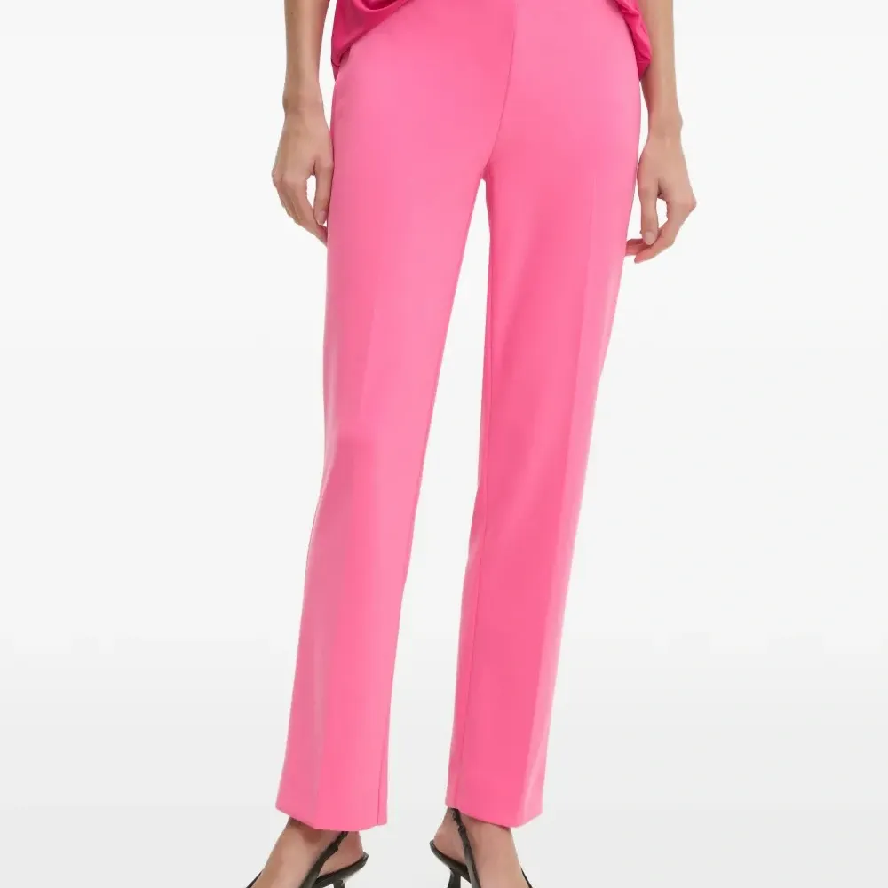 Брюки с разрезами