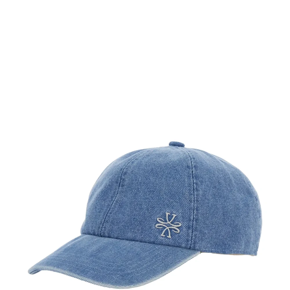 Кепка с вышитым логотипом