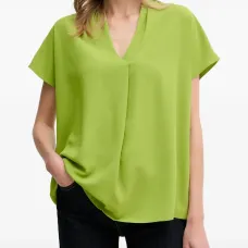 Блузка с V-образным вырезом и короткими рукавами
