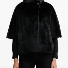 Куртка с высоким воротником