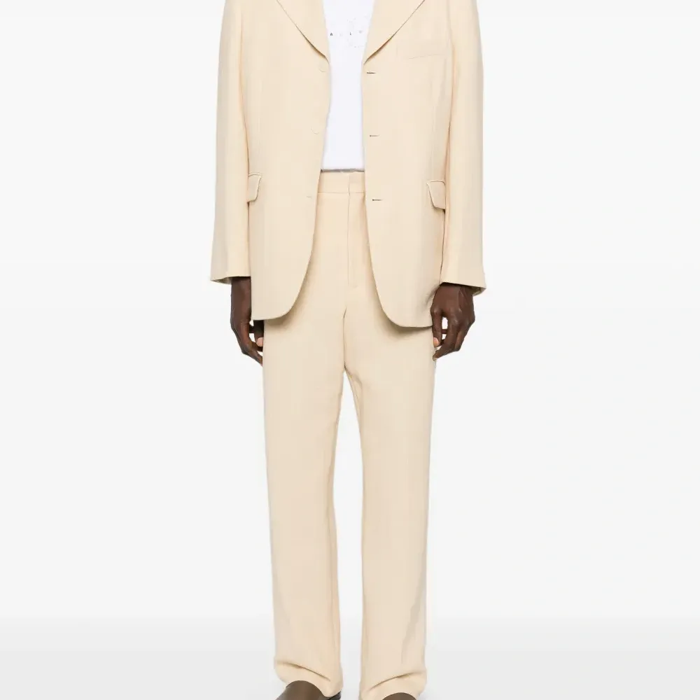 Футболка с логотипом