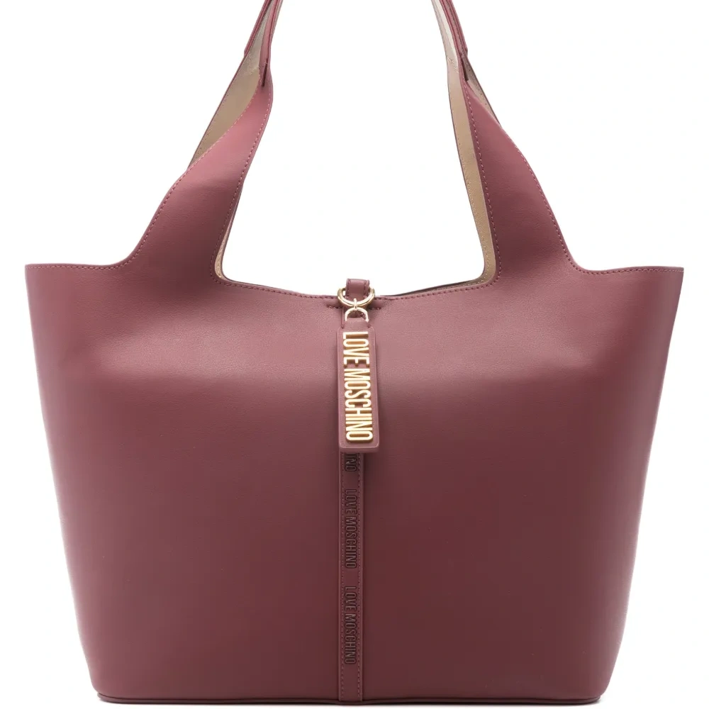 Сумка-тоут из кожи с подвеской