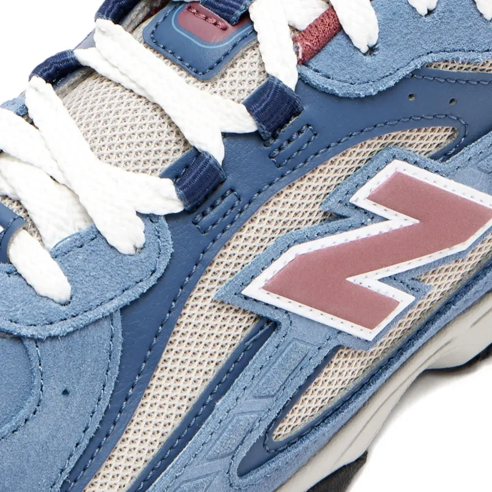 Кроссовки 2040L