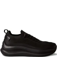 Кроссовки на шнуровке