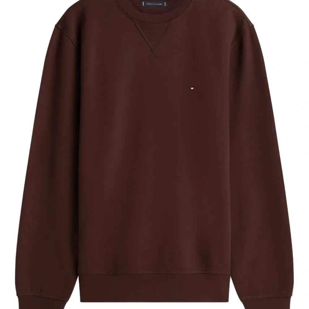 Свитшот с круглым вырезом