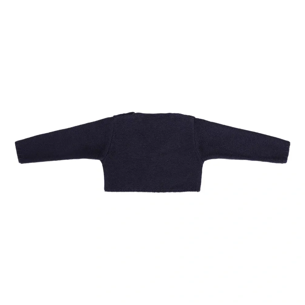 Кардиган с волнистыми краями и пуговицами