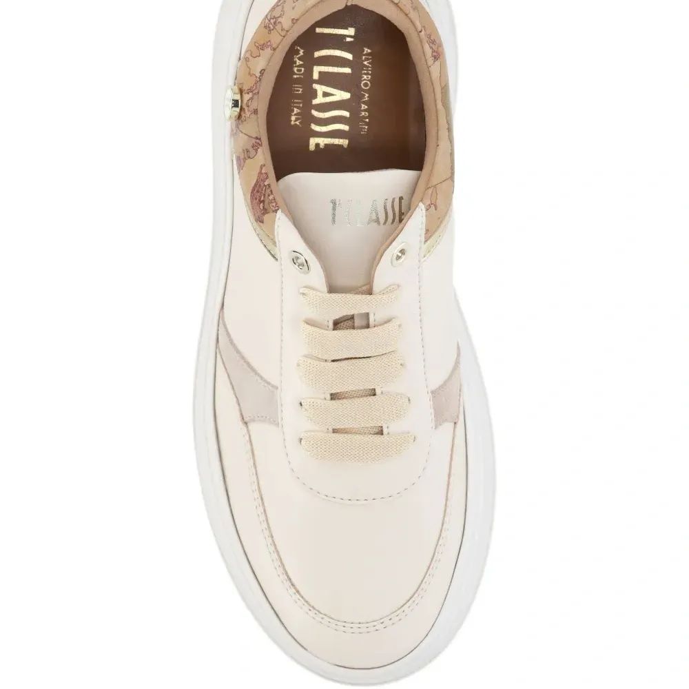 Кроссовки на платформе