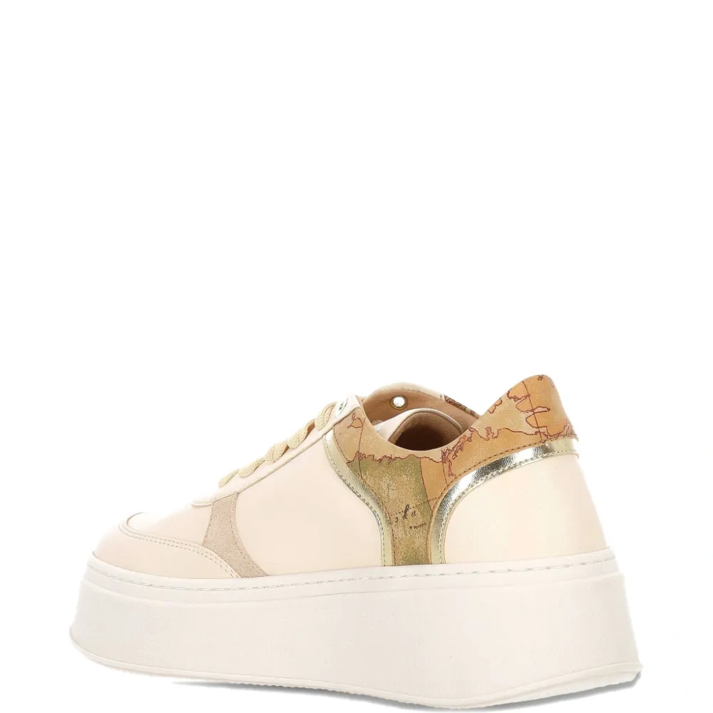 Кроссовки на платформе