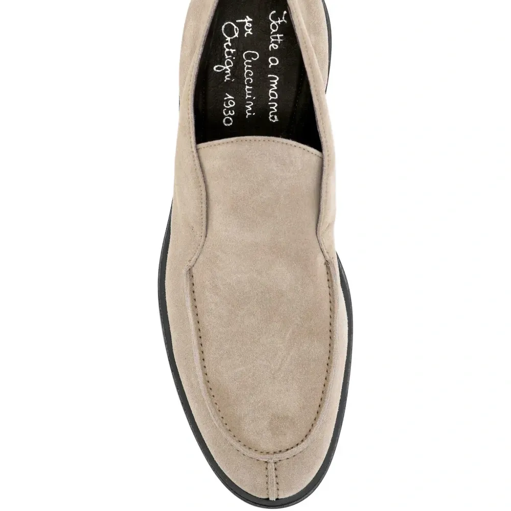 Замшевые ботинки дезерты без шнурков