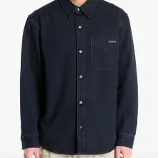 Рубашка с камнем в кармане