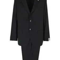 Костюм с лацканами