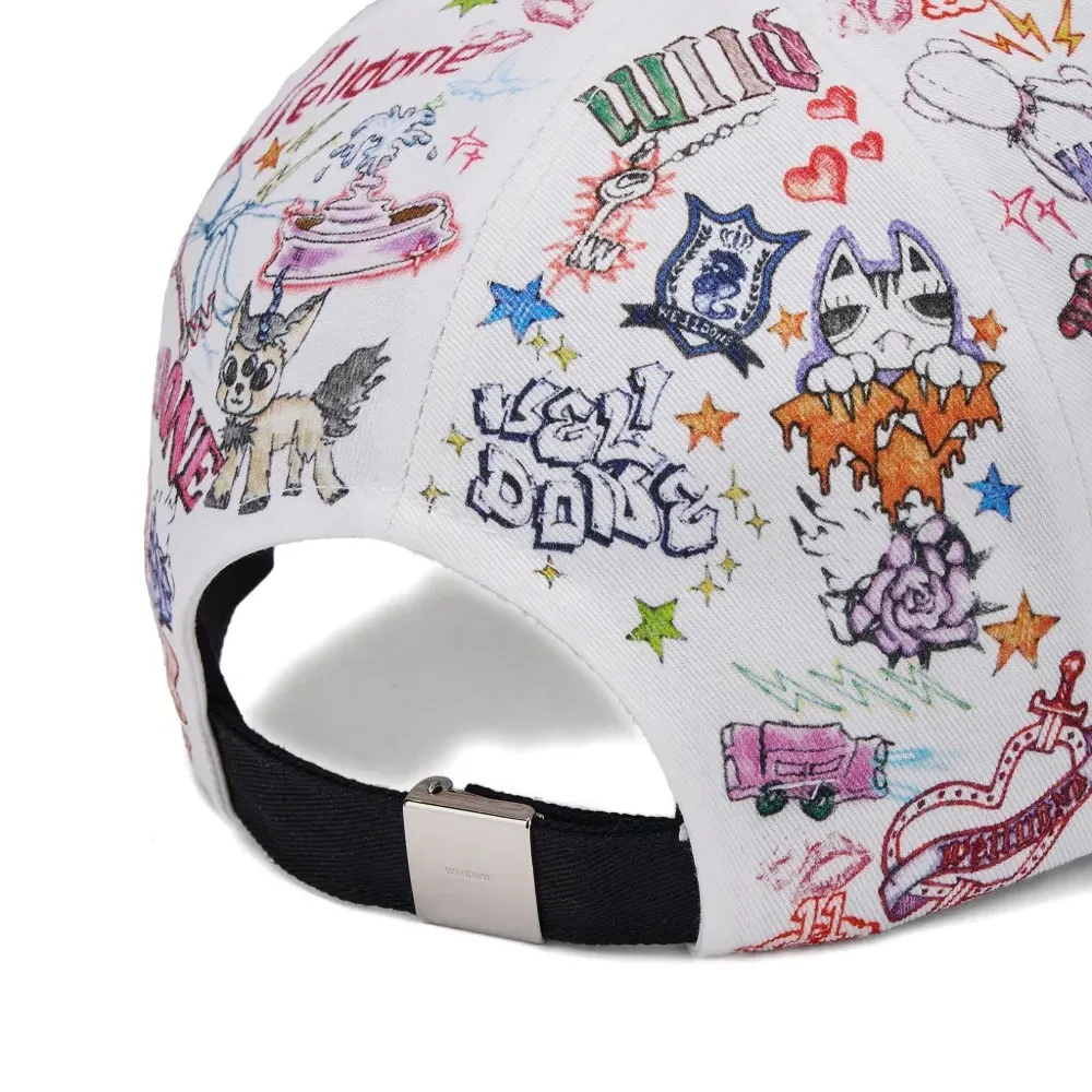 Бейсболка с принтом-дудлом