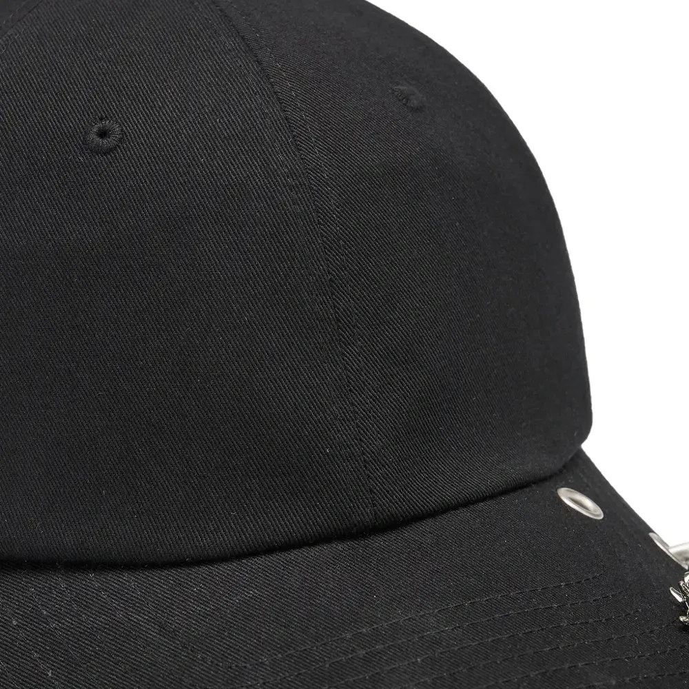 Бейсболка с украшением в виде розы