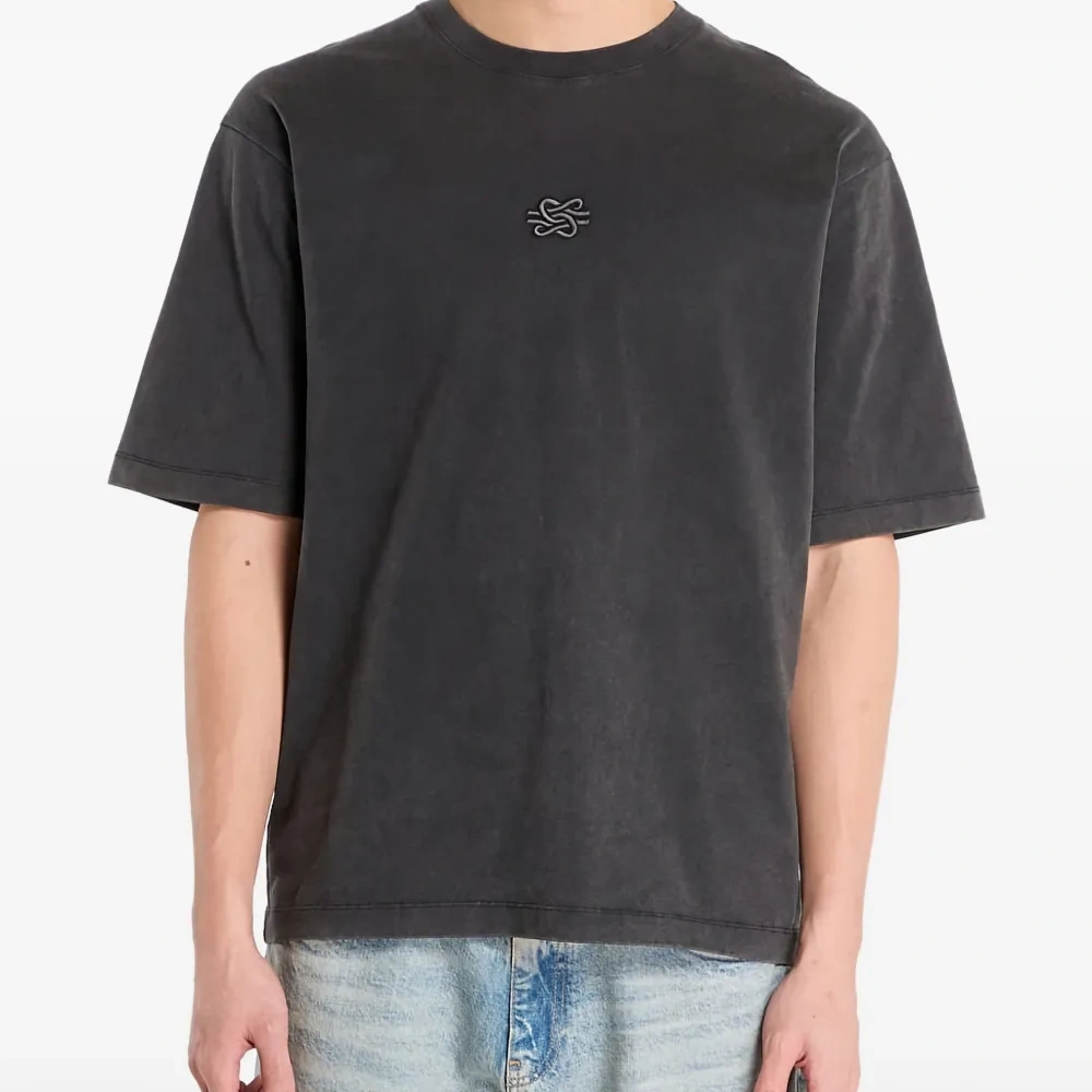 Прямой вышитый футболка