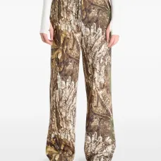 Спортивные брюки на эластичном поясе