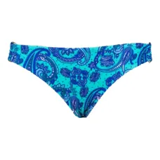 Плавки-бикини с узором "пейсли" и металлической пряжкой Плавки-бикини с узором "пейсли" и металлической пряжкой