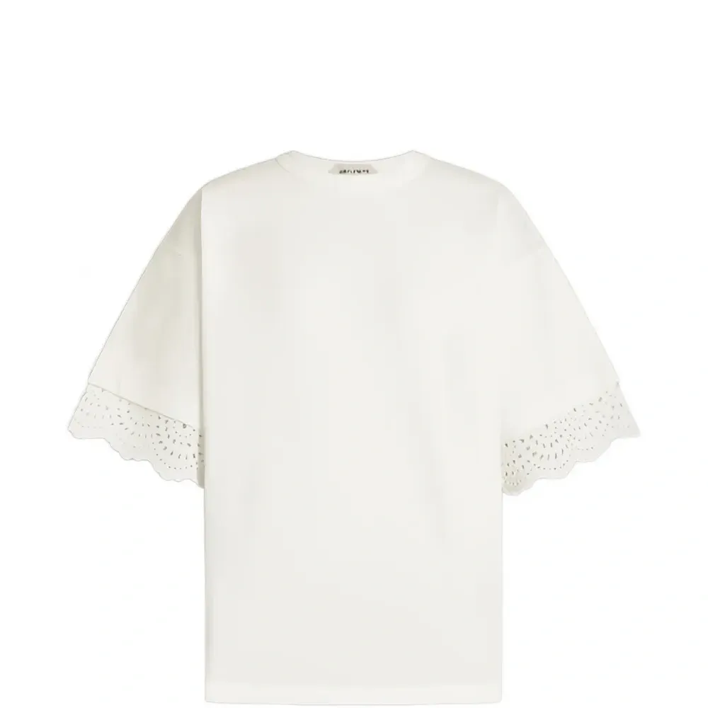 Футболка с отделкой рукавов