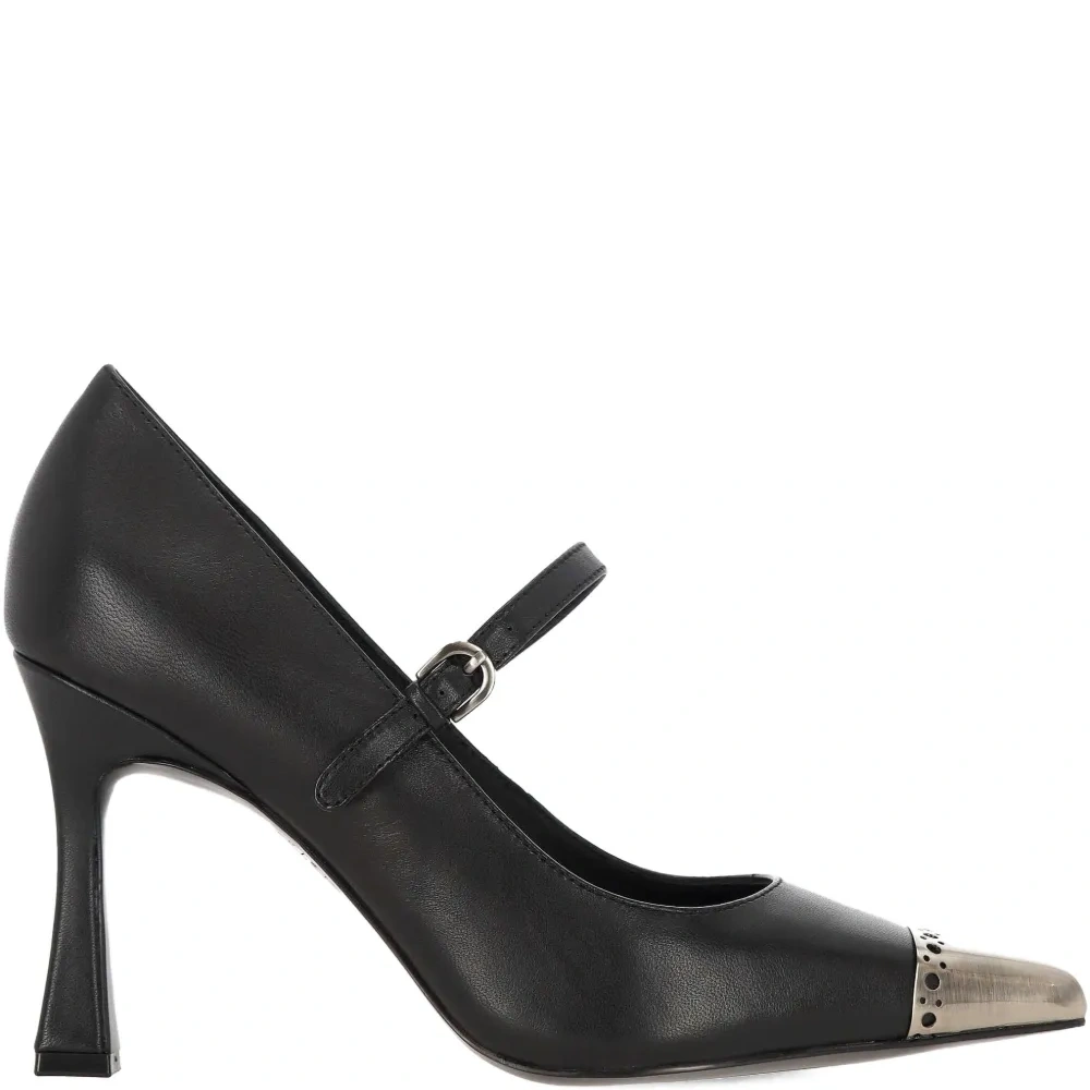 Туфли-лодочки с мысом и ремешком