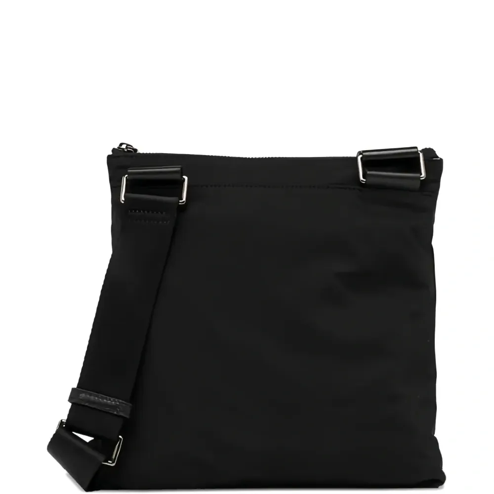 Сумка на плечо с застежкой на молнии