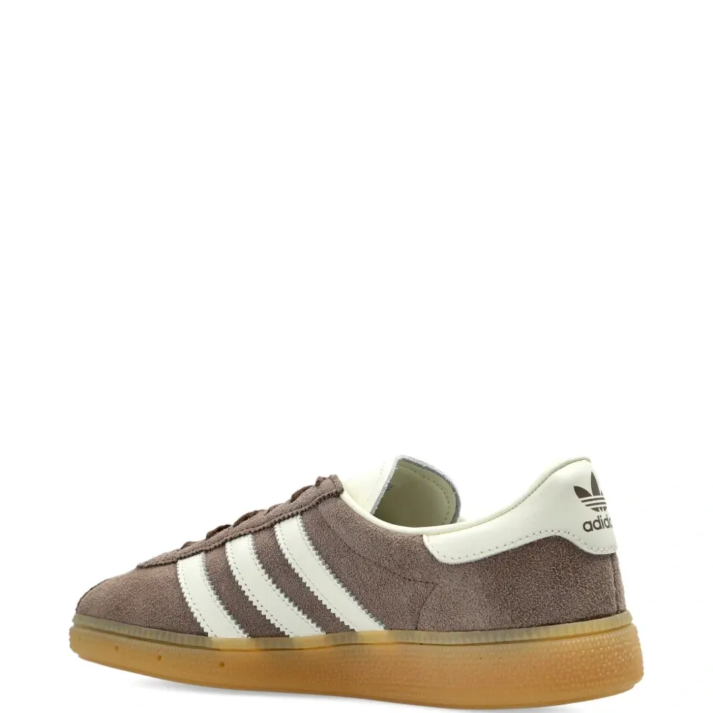 Кроссовки Muenchen на шнуровке